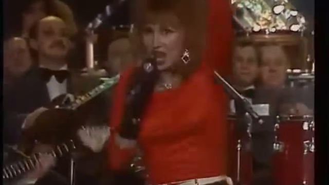 Маша Распутина.Играй музыкант. Песня Года 1989 ( И.Матета - Я.Трусов) смотреть онлайн