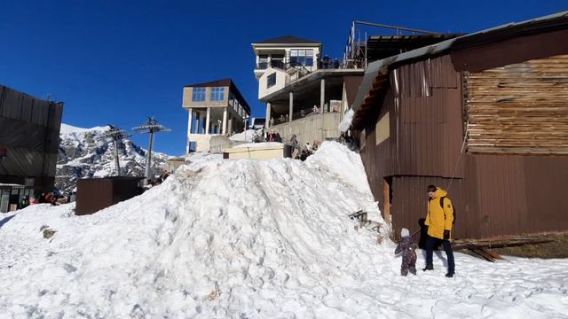 Домбай, 2227 м - 01 01 2024 смотреть онлайн