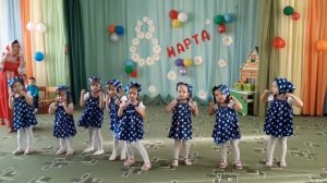 Танец неваляшек#детский садик#малышки#утренник#девочки#цветочки#