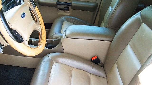 2005 Ford Explorer Sport Trac смотреть онлайн