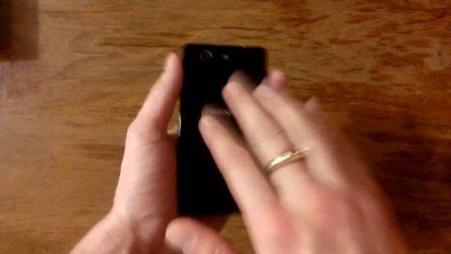 Z5 Compact vs Z3 Compact [Что купить у Sony] смотреть онлайн