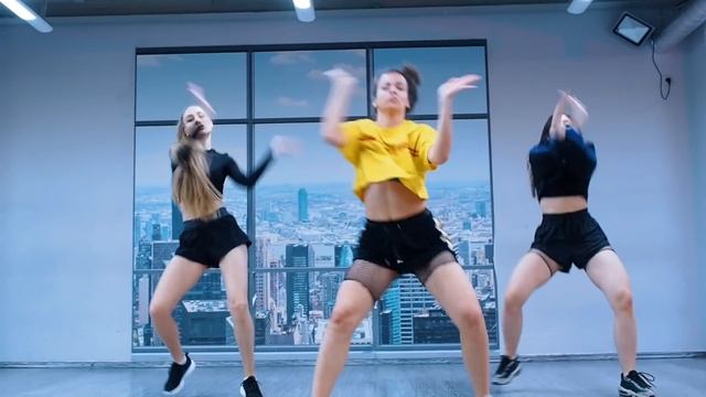 MR KILLA - OIL IT by Katerina Troitskaya (Dancehall Funk) смотреть онлайн