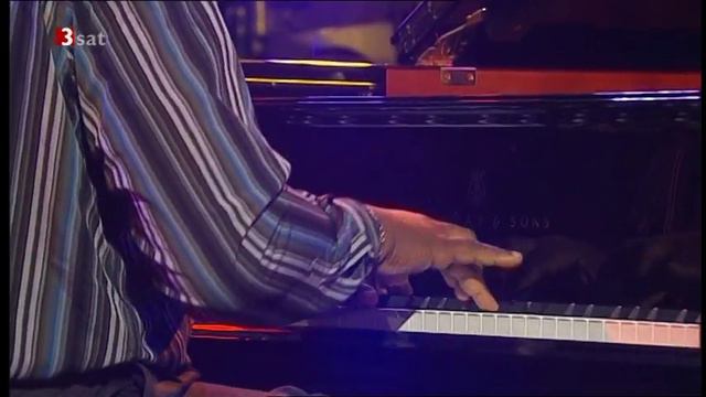 Terell Stafford Quintet feat. Mulgrew Miller - Taking a Chance on Love смотреть онлайн