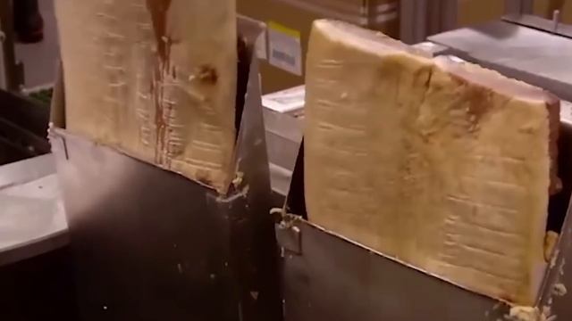 How Bacon is Made [REACT] смотреть онлайн
