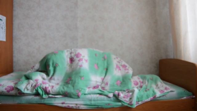 Большой, черный, домовой смотреть онлайн