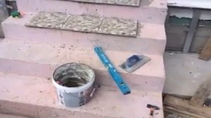 Укладка плитки на ступени