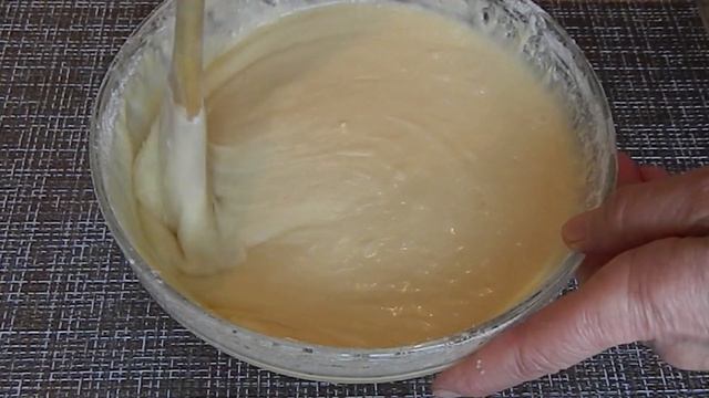 КАК ПРИГОТОВИТЬ ТОРТ СО ВЗБИТЫМИ СЛИВКАМИ смотреть онлайн