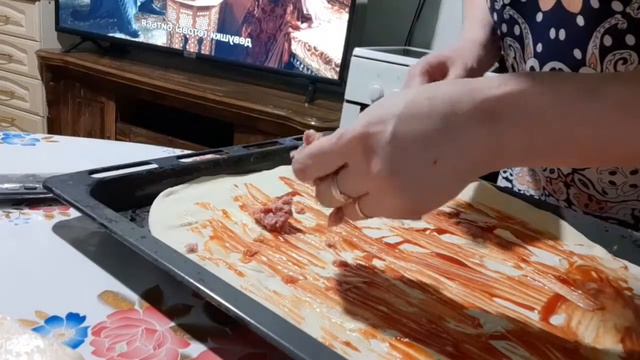 Готовлю пиццу!🍕😋 смотреть онлайн
