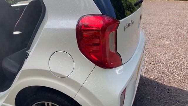 Kia Picanto 1.0 GT-Line 5dr Walkaround Clear White смотреть онлайн