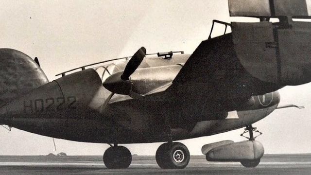 Britain's Tailess Experimental Aircraft - Handley Page Manx H.P.75 смотреть онлайн