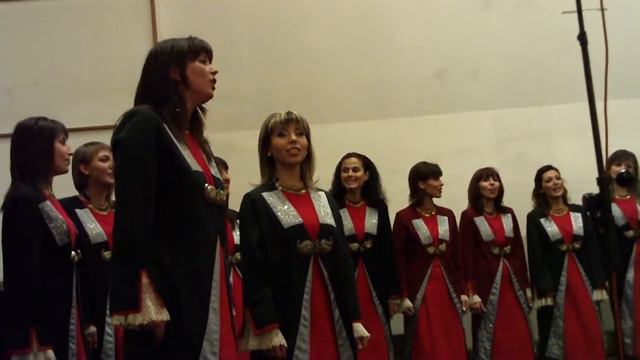 "Philip Koutev" Choir - "Mehmetyo,sevda golema" Ivan Spasov (live) смотреть онлайн