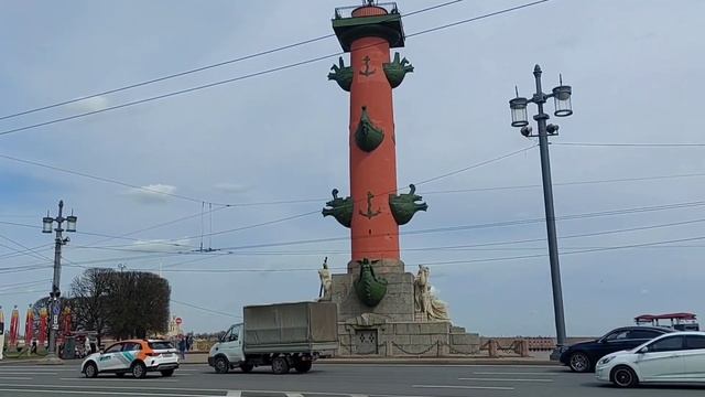 Прогулка по Петербургу. Медный всадник. Набережная. Корюшка. Мост и парадная на Биржевой линии. смотреть онлайн