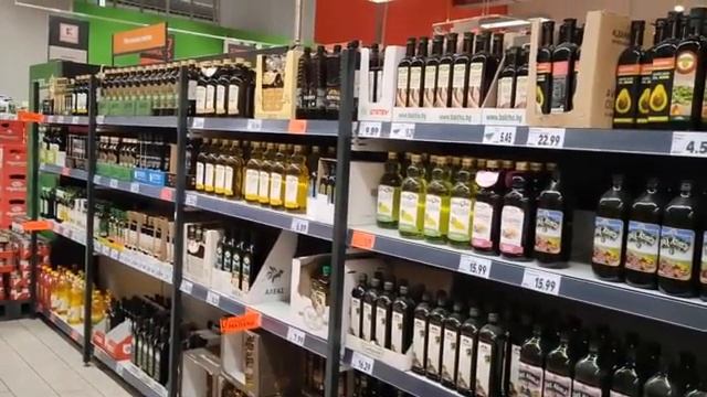 Болгария. Арбуз, хлеб и новостройки.