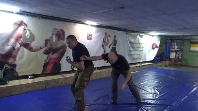ОСНОВЫ ПРИКЛАДНОГО РУКОПАШНОГО БОЯ. Защита от ударов по плечам. Учебная работа! Залипание. Вязкость смотреть онлайн