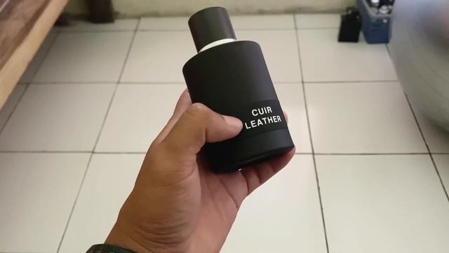 Fragrance World CUIR LEATHER Clone TOMFORD Ombre Leather ?