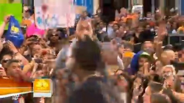 Flo Rida - Jump live on Today Show 08/14/09