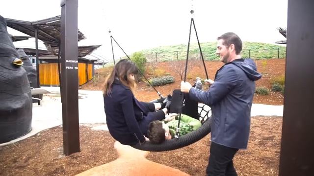 What To Do With a Weekend in Canberra смотреть онлайн