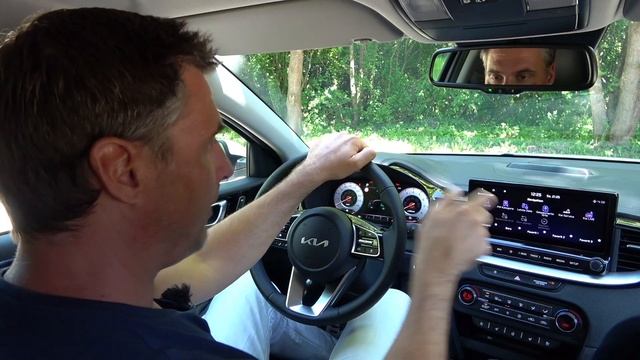 AvD Fahrberichte: Kia Ceed SW Plug-in Hybrid - Ist die Verjüngungskur geglückt? смотреть онлайн