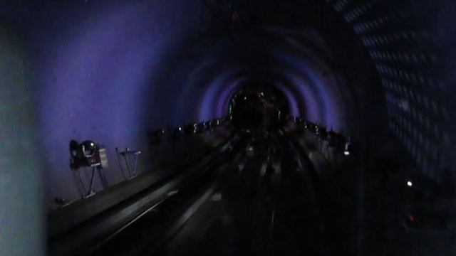 Shanghai Bund Tunnel under Huangpu river смотреть онлайн