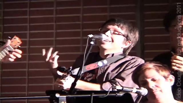 The UKELELE ORCHESTRA OF THE WESTERN HEMISPHERE WILD SIDE 2011 смотреть онлайн