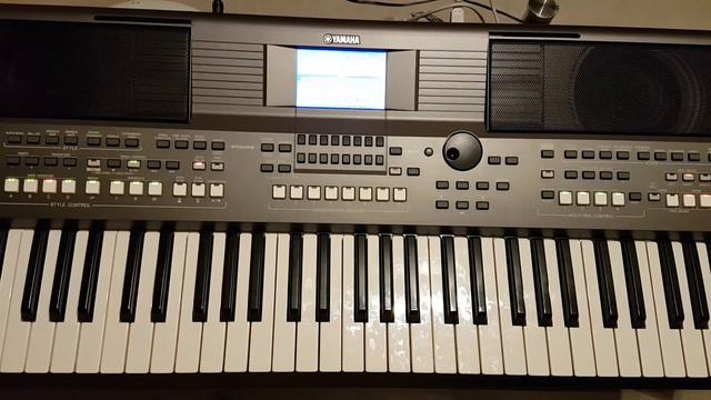 Sarba Midi Yamaha PSR S670 смотреть онлайн