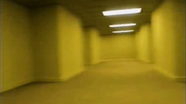 Что такое ЗАКУЛИСЬЕ | THE BACKROOMS существует? смотреть онлайн