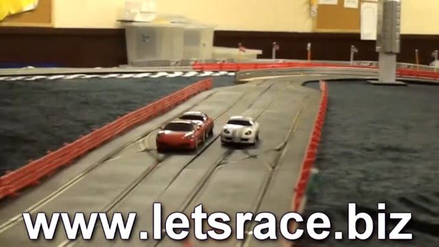 Let's Race: Digital Slot Car Racing II смотреть онлайн