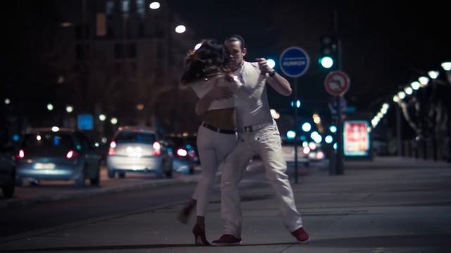 Meet Isabelle & Felicien ??❤️??? Your Kizomba Teachers in VdanceClub ? смотреть онлайн