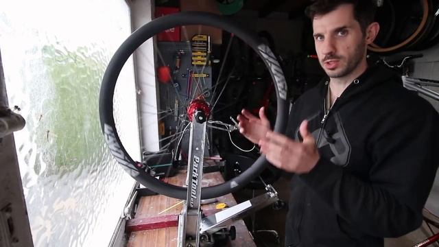Build Your Best Ever Wheel : How To Tension, Pre-Stress and Straighten Your Bike Wheel смотреть онлайн