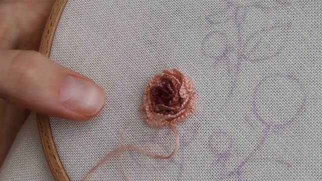 Cast on stitch rose embroidery. Rose embroidery tutorial. смотреть онлайн