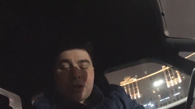 Молодые пьяненькие в Яндекс Такси смотреть онлайн