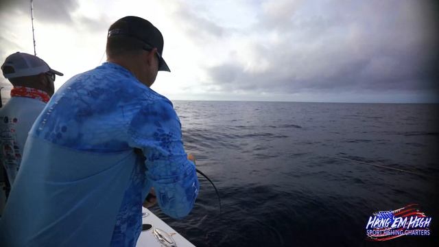 Catching Gag Grouper in the DARK with "Hang 'Em High Sportfishing" (HEHSPORTFISHING) смотреть онлайн