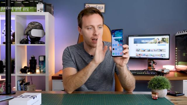 24 HOURS with the Samsung Galaxy S20 FE (Fan Edition)! l The Tech Chap смотреть онлайн