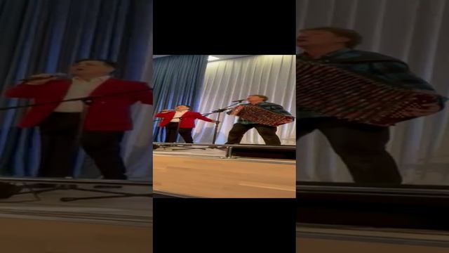 Тополь и рябина-Михаил Михайлов и Игорь Шипков смотреть онлайн