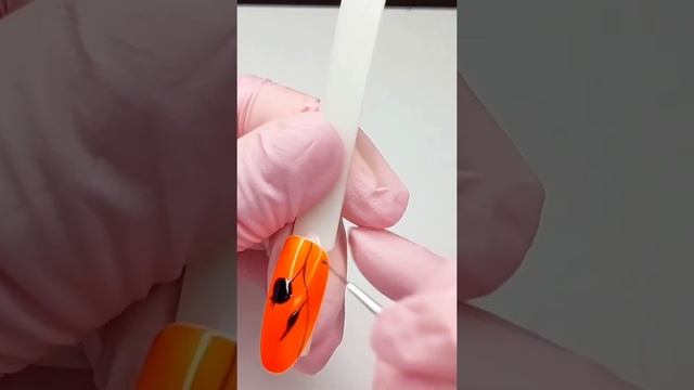 Дизайн ногтей на осень #nails #shorts #маникюр #дизайнногтей #ногти #nailart #naildesign