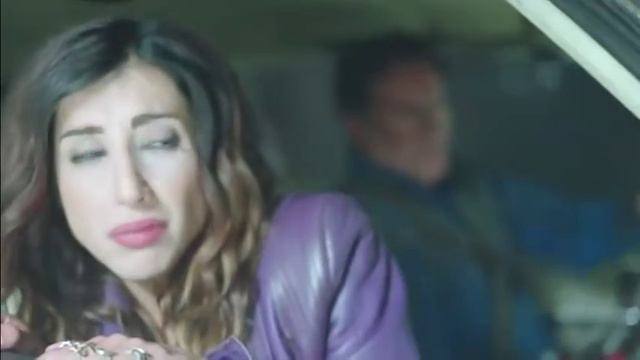 это ЛИЦО)))) я не могу на это смотреть без смеха) эта деваха гениальна))) смотреть онлайн