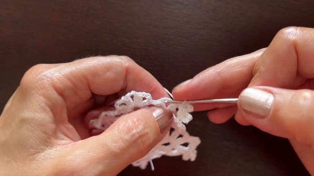 Снежинка с контрастной каймой крючком 4 смотреть онлайн