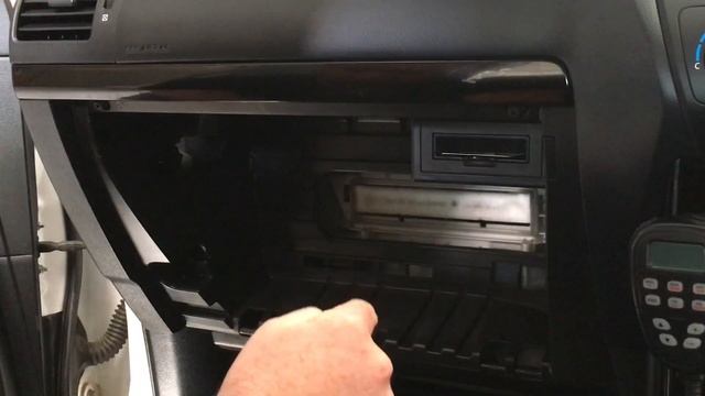 Toyota prado 150 replacing the cabin filter the easy way смотреть онлайн