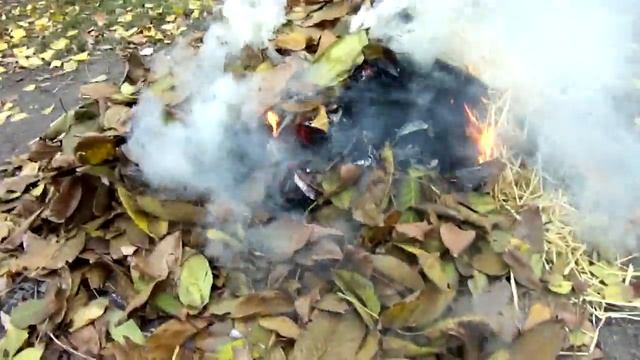 Легко очистить сковороду от нагара и жира без усилий не применяя химии. смотреть онлайн