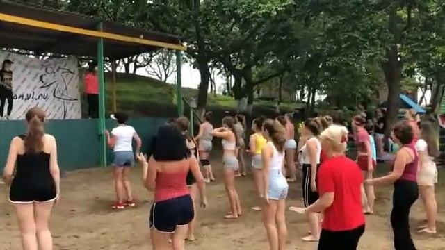 Bachata (бачата). Мастер класс.(4) смотреть онлайн