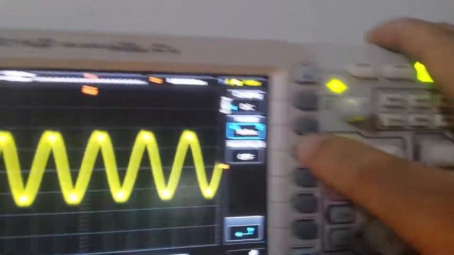 DDS output signal смотреть онлайн