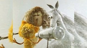 Большой секрет для маленькой компании. Добрая песня про друзей.