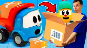 Грузовичок Лева помогает доставлять посылки!  Мультики для малышей про машинки