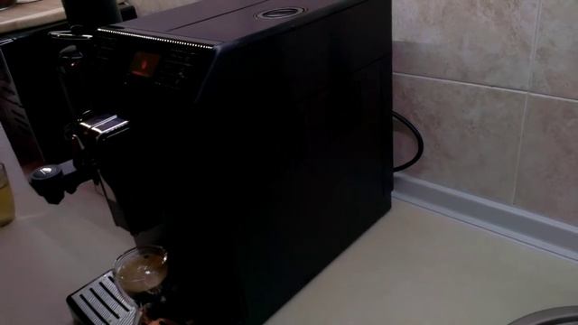Saeco HD8862/01 Minuto смотреть онлайн