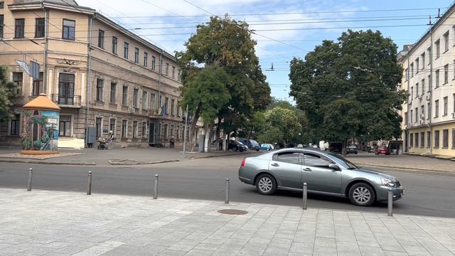 Одесса 30 июля 2022. Кирха, Лаура и ортодонт. Немного про историю Кирхи. смотреть онлайн