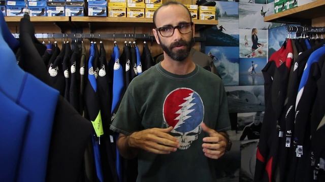Guide To a Proper Wetsuit Fit смотреть онлайн