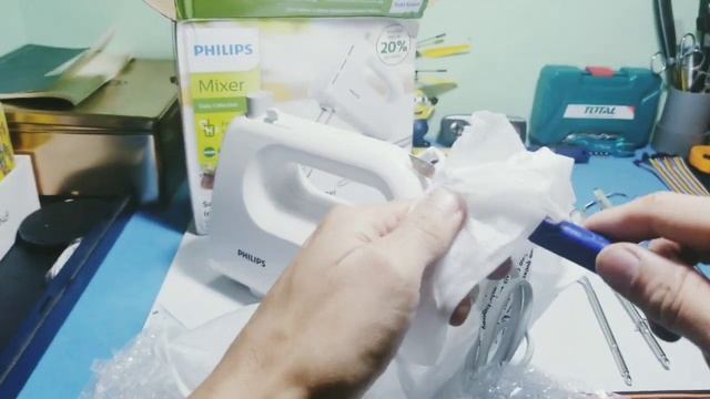Review Máy đánh trứng Philips HR3705 Công suất lớn 300w смотреть онлайн