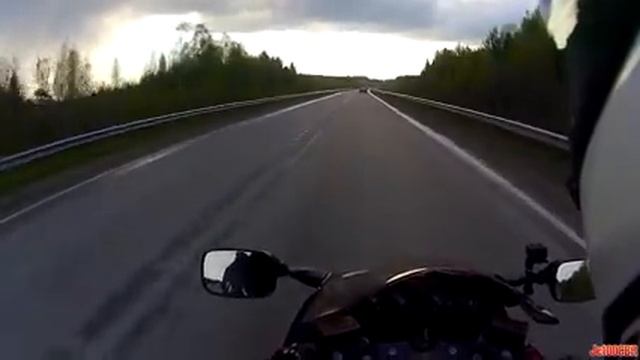 ТЕСТ-ДРАЙВ Hayabusa от Jet00CBR | Обзор мотоцикла SUZUKI GSX1300R смотреть онлайн