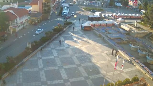 Вебкамера "Площадь Советская". Запись 23.11.2017 09:00:03 смотреть онлайн