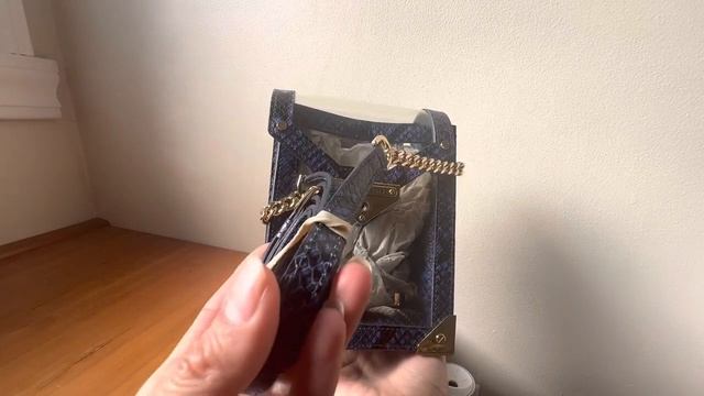 MICHAEL KORS NEW BAG UNBOXING | TRANSLUCENT BAGS! смотреть онлайн